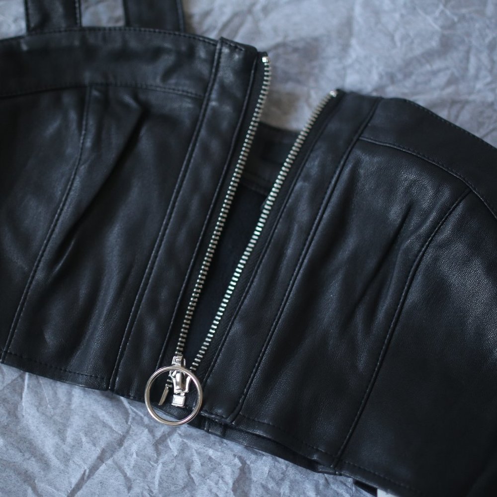 Pre-owned Faux Leather Black Crop Bra Top. - Picture 2 of 6